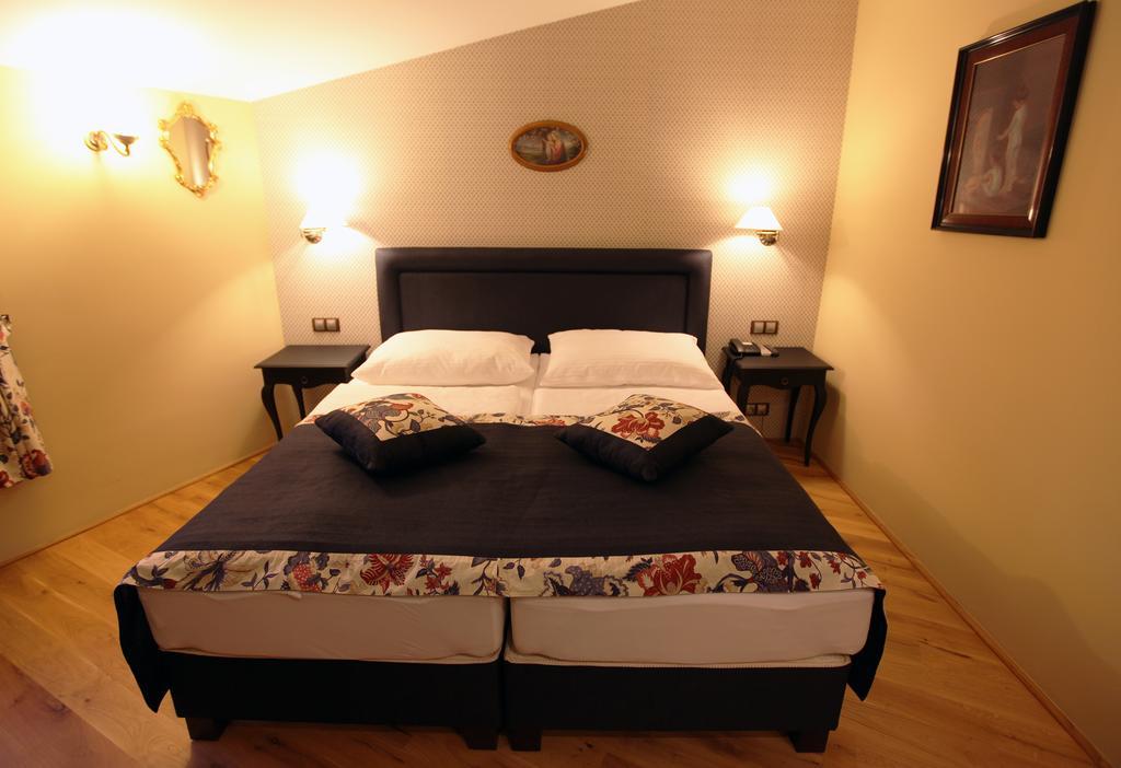 Boutique Hotel Pri Mlyne Lozorno Habitación foto
