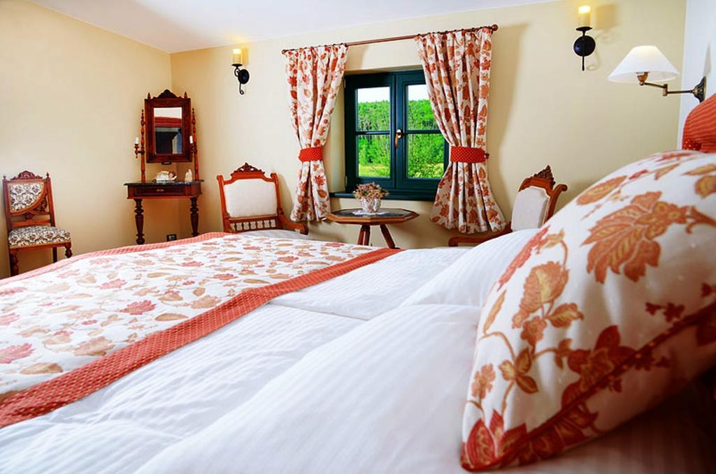 Boutique Hotel Pri Mlyne Lozorno Habitación foto