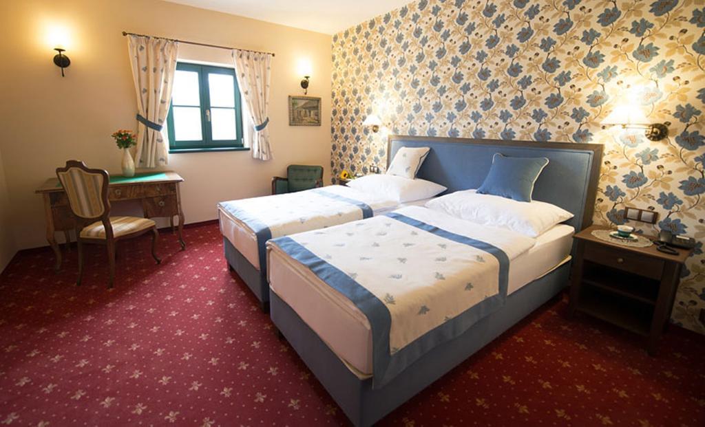 Boutique Hotel Pri Mlyne Lozorno Habitación foto